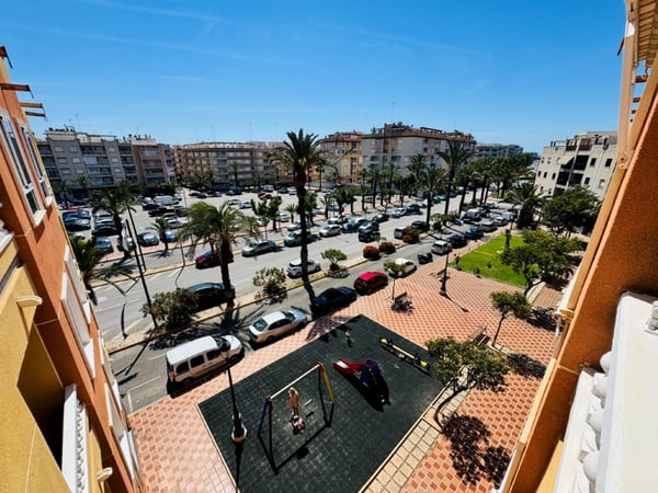 Apartment in Guardamar del Segura - view 1