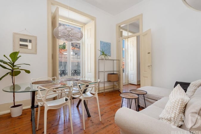 Apartment in Santa Maria Maior - view 1