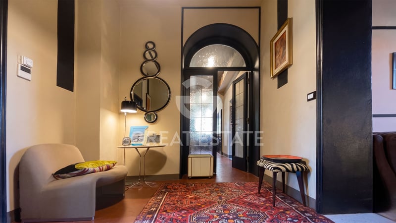 House in Arezzo - view 1