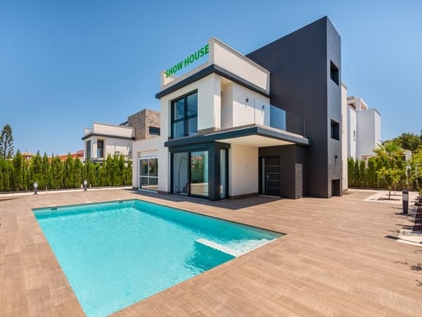 Villa in Playa Honda - view 1
