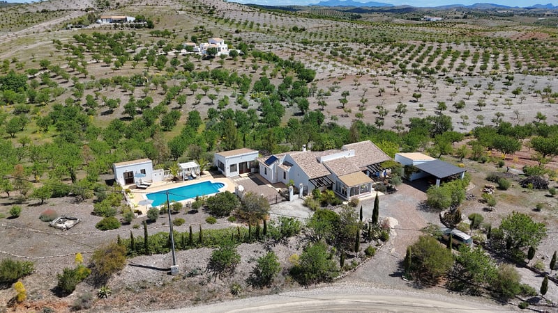 Villa in Velez Rubio - view 1