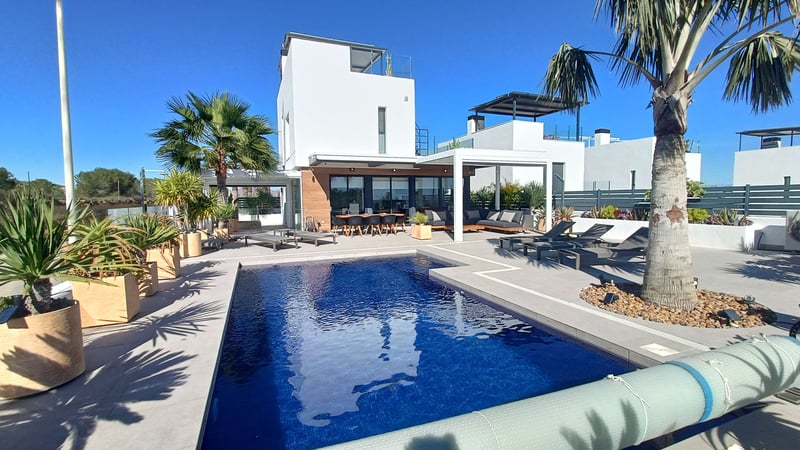 Villa in Algorfa - view 1