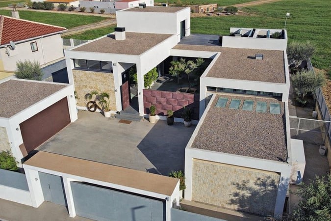 Villa in Torre del Rame - view 1