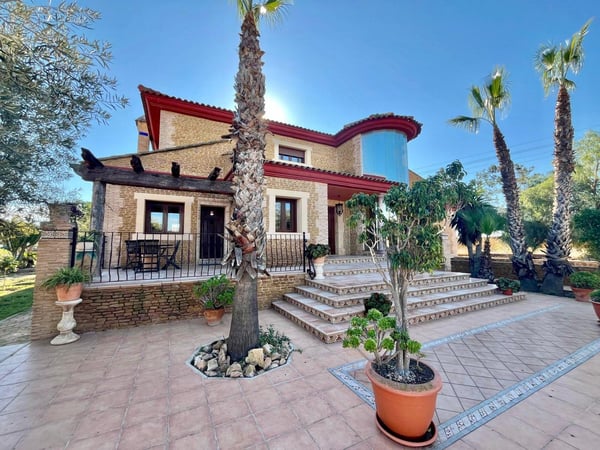 Villa in Ciudad Quesada - view 1