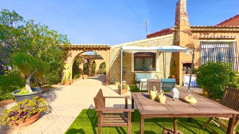 Villa in Torrevieja - view 1