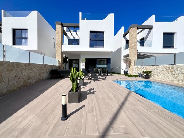 Villa in Punta Prima - view 1