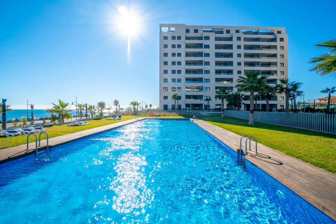 Penthouse in Punta Prima - Image 3
