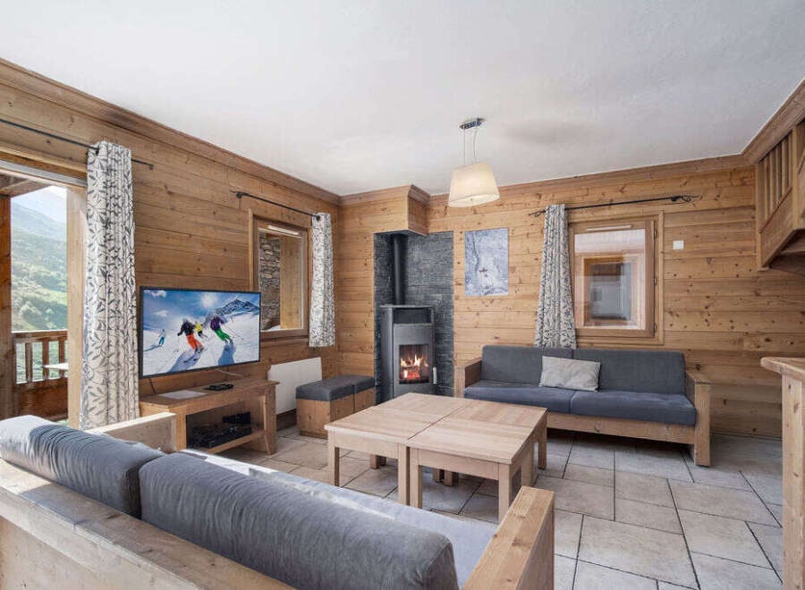 Apartment in Les Bruyeres - Image 3