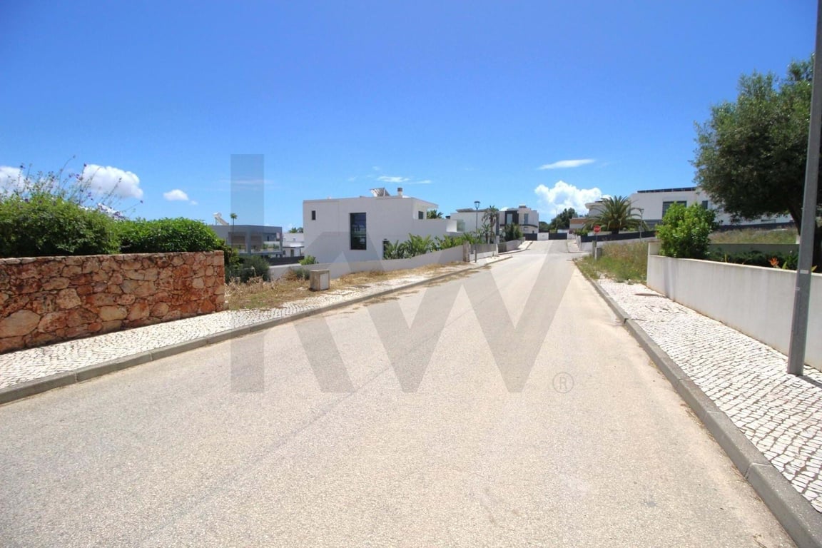 Land in Armacao de Pera - Image 3