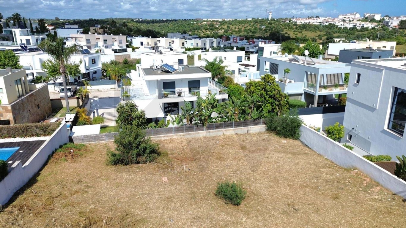 Land in Armacao de Pera - Image 2