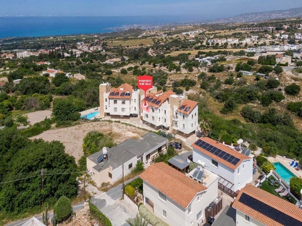 Apartment in Tala - view 1