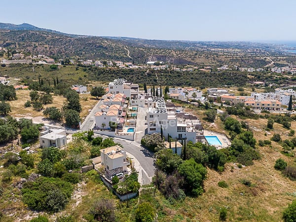 Apartment in Pegeia - view 1