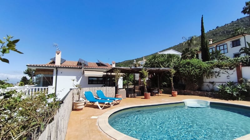 Villa in Alhaurin de la Torre - view 1