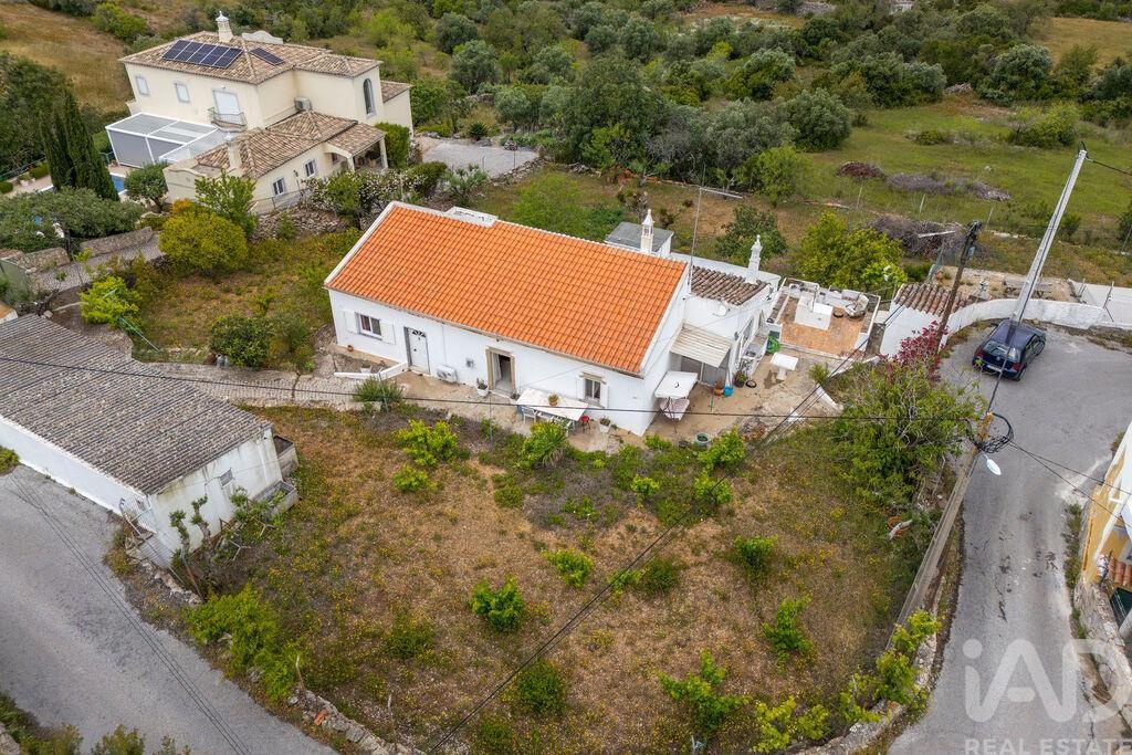 House in Sao Bras de Alportel - Image 2