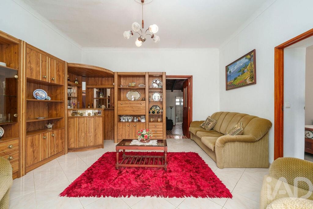 House in Sao Bras de Alportel - Image 3