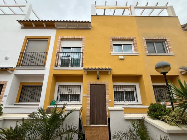 House in Catral - view 1