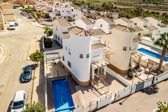 Villa in San Fulgencio - view 1