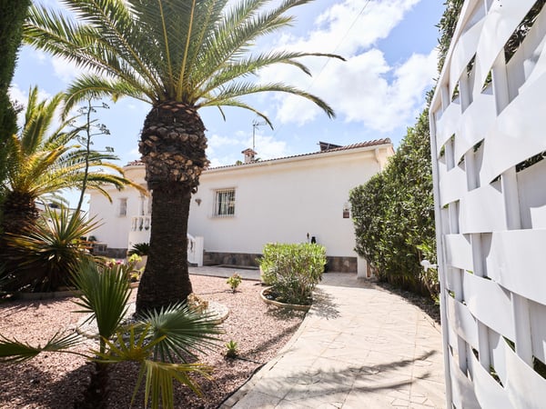 Villa in Ciudad Quesada - view 1