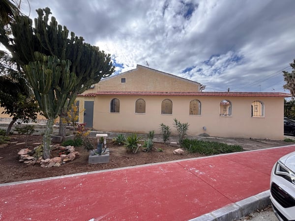House in Torrevieja - view 1