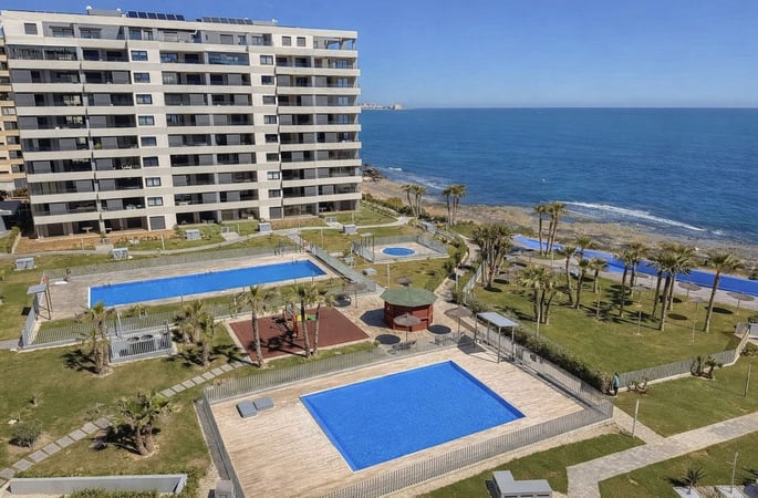 Apartment in Punta Prima - view 1