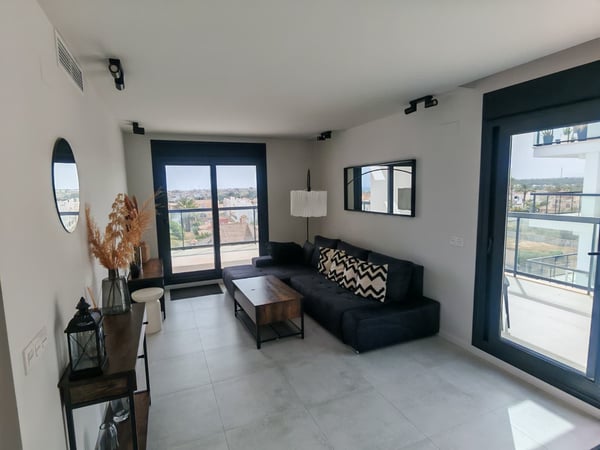 Apartment in Mil Palmeras - view 1