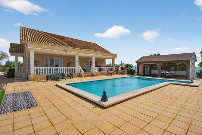 House in Crevillente - view 1