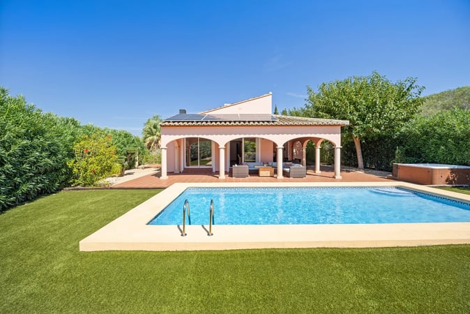 Villa in Javea - view 1