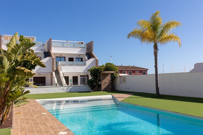 Apartment in Los Tarragas - view 1