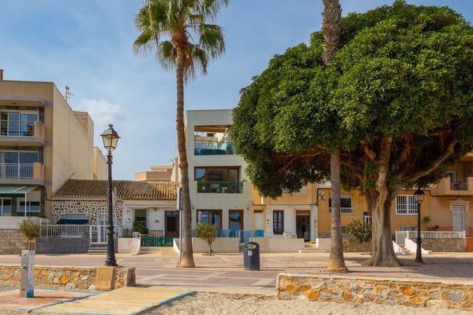 Villa in Los Alcazares - view 1