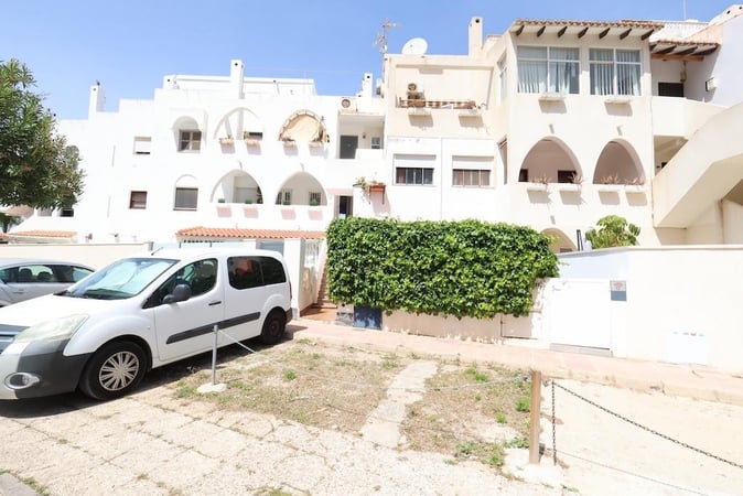 Apartment in La Zenia - view 1