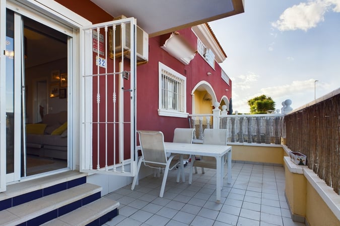 Apartment in Los Alcazares - view 1