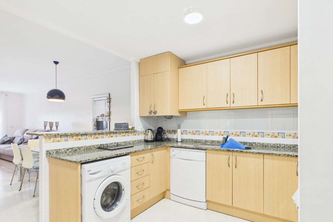 Apartment in Los Alcazares - Image 2