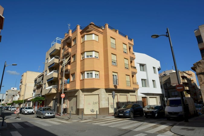 Apartment in Guardamar del Segura - view 1