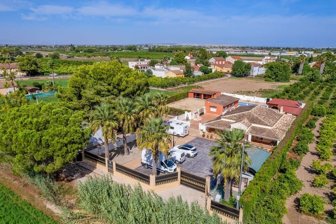 House in Heredades - view 1