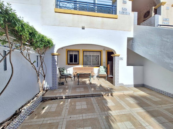 Apartment in Santa Pola - view 1