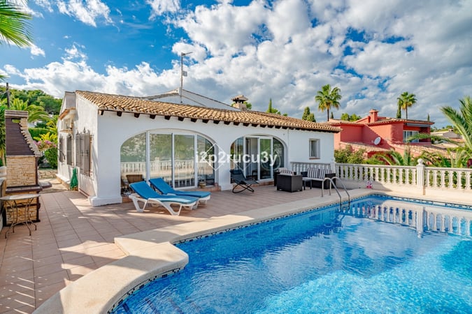 Villa in Moraira - view 1