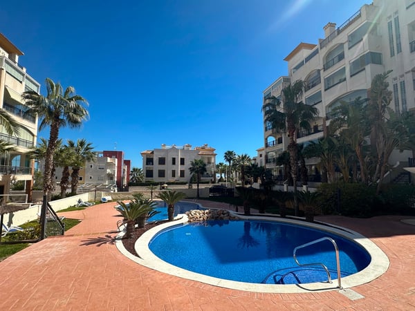 Apartment in Guardamar del Segura - view 1