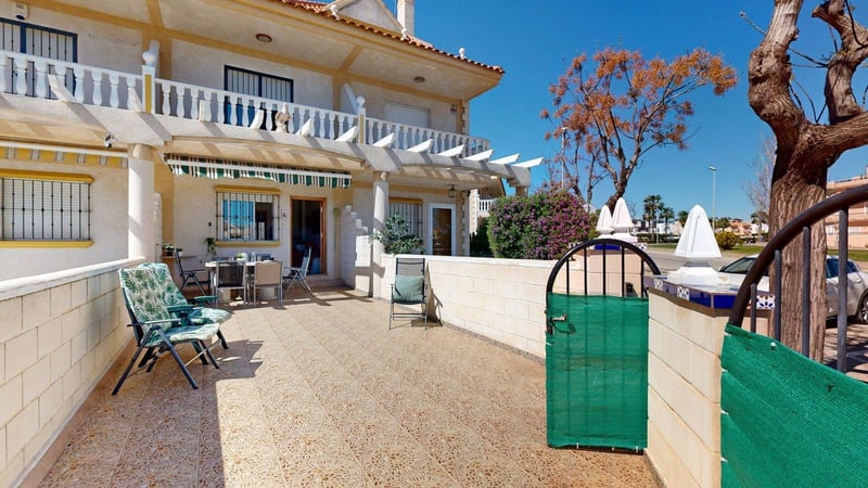 House in Torre de la Horadada - view 1
