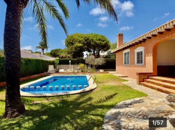 Villa in Cabo Roig - view 1