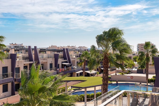 Apartment in Mil Palmeras - view 1
