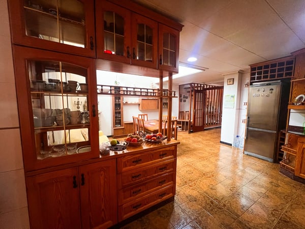 House in Guardamar del Segura - view 1