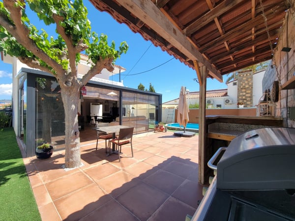 Villa in Calp - view 1