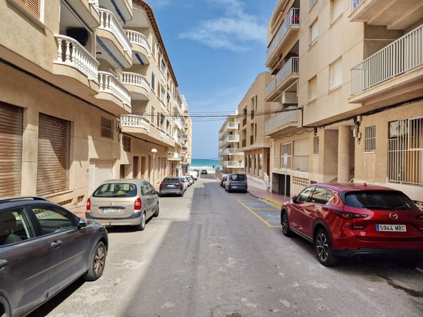 Apartment in Guardamar del Segura - view 1