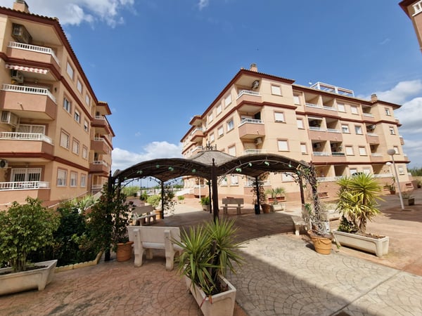 Apartment in Almoradi - view 1