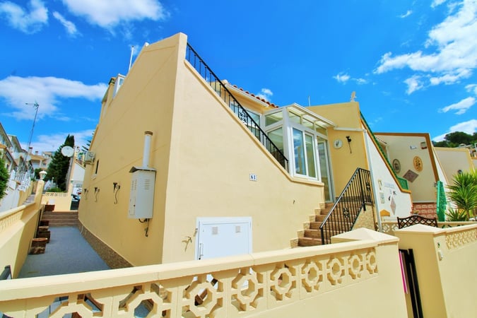 House in Villamartin - view 1