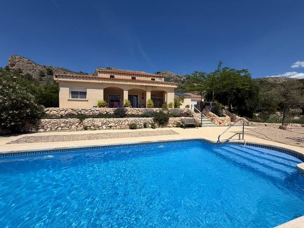 House in Sax - view 1