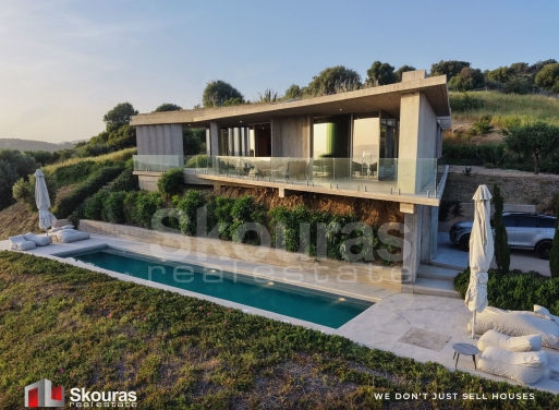 Villa in Gialova - view 1