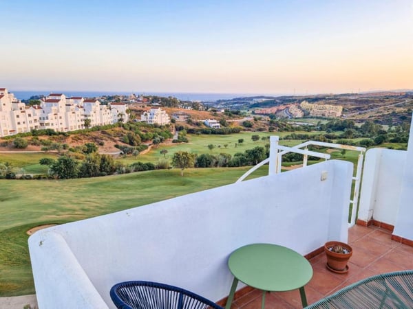 Penthouse in Estepona - view 1