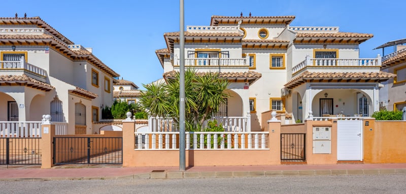 House in Dehesa de Campoamor - view 1