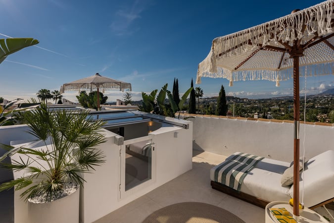 House in Nueva Andalucia - view 1